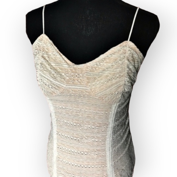 FASHION NOVA ruched lace drawstring adjustable length dress - Picture 2 of 9